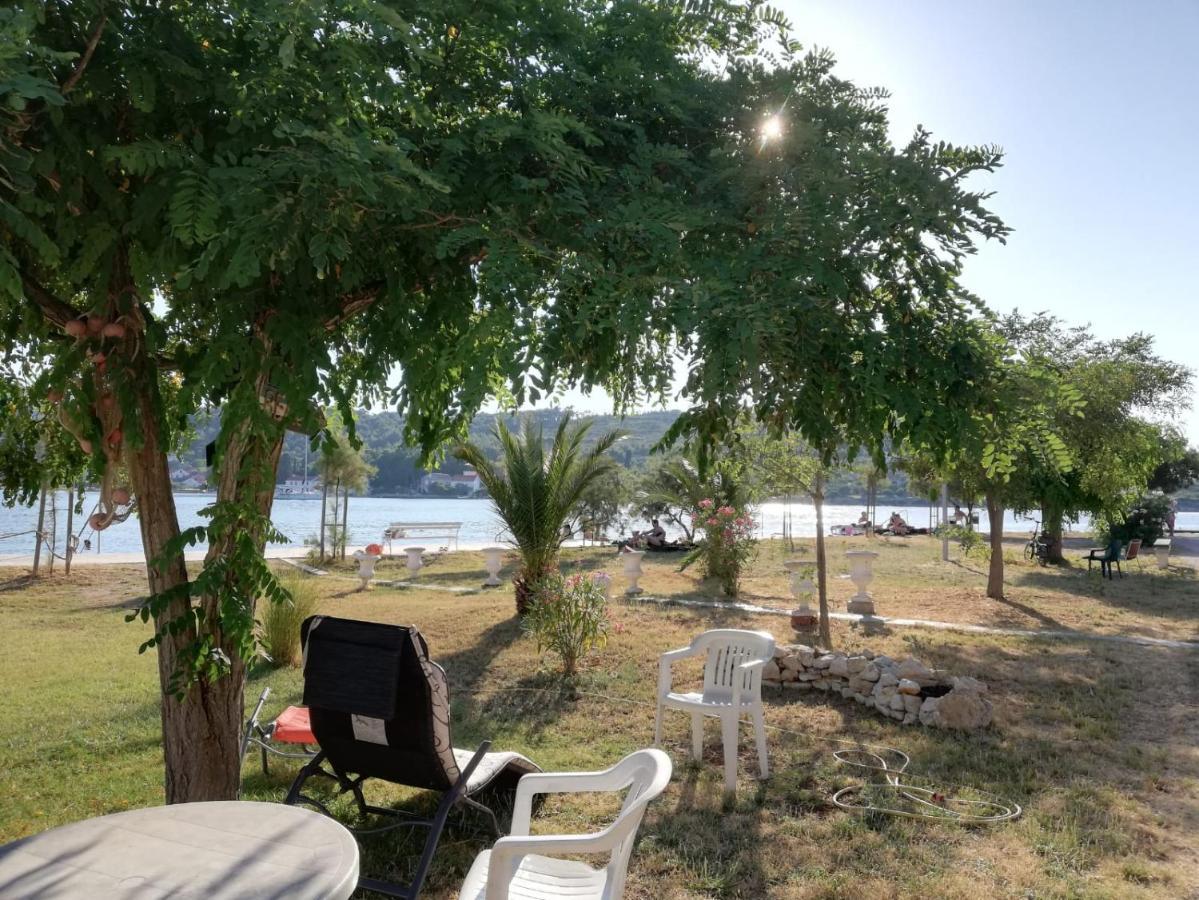 Apartman Andela Preko Exterior foto